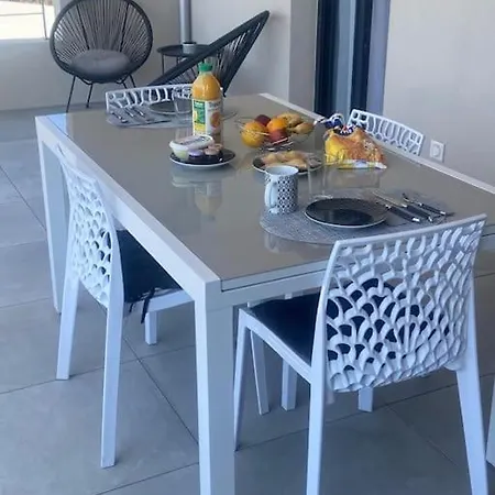 Apartment : Superbe Dans Neuve Ajaccio (Corsica)